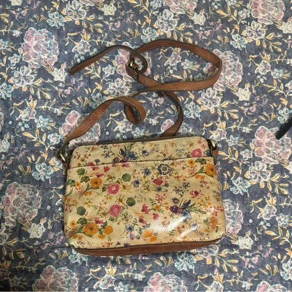 Patricia Nash Floral Tan Women's Bag - Picture 2 of 5